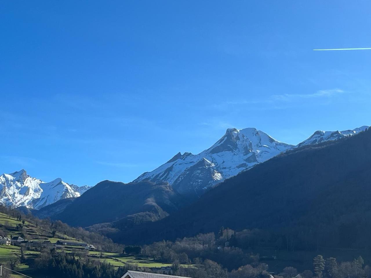 Appartement Cocoon Avec Jardin Et Vue Montagne Laruns Buitenkant foto
