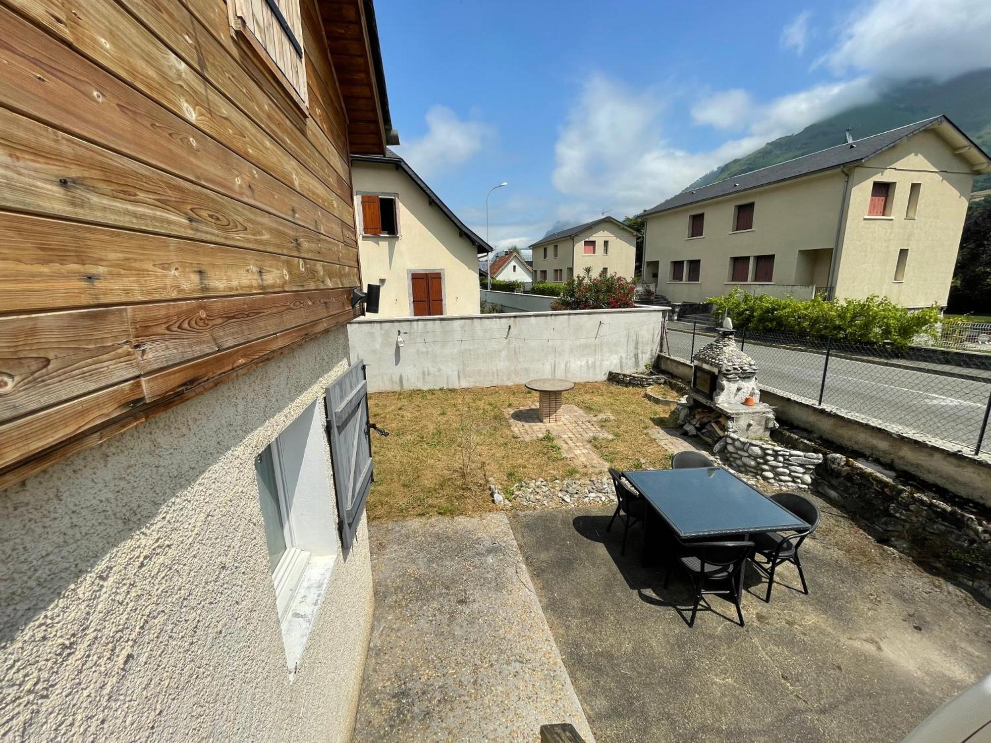Appartement Cocoon Avec Jardin Et Vue Montagne Laruns Buitenkant foto
