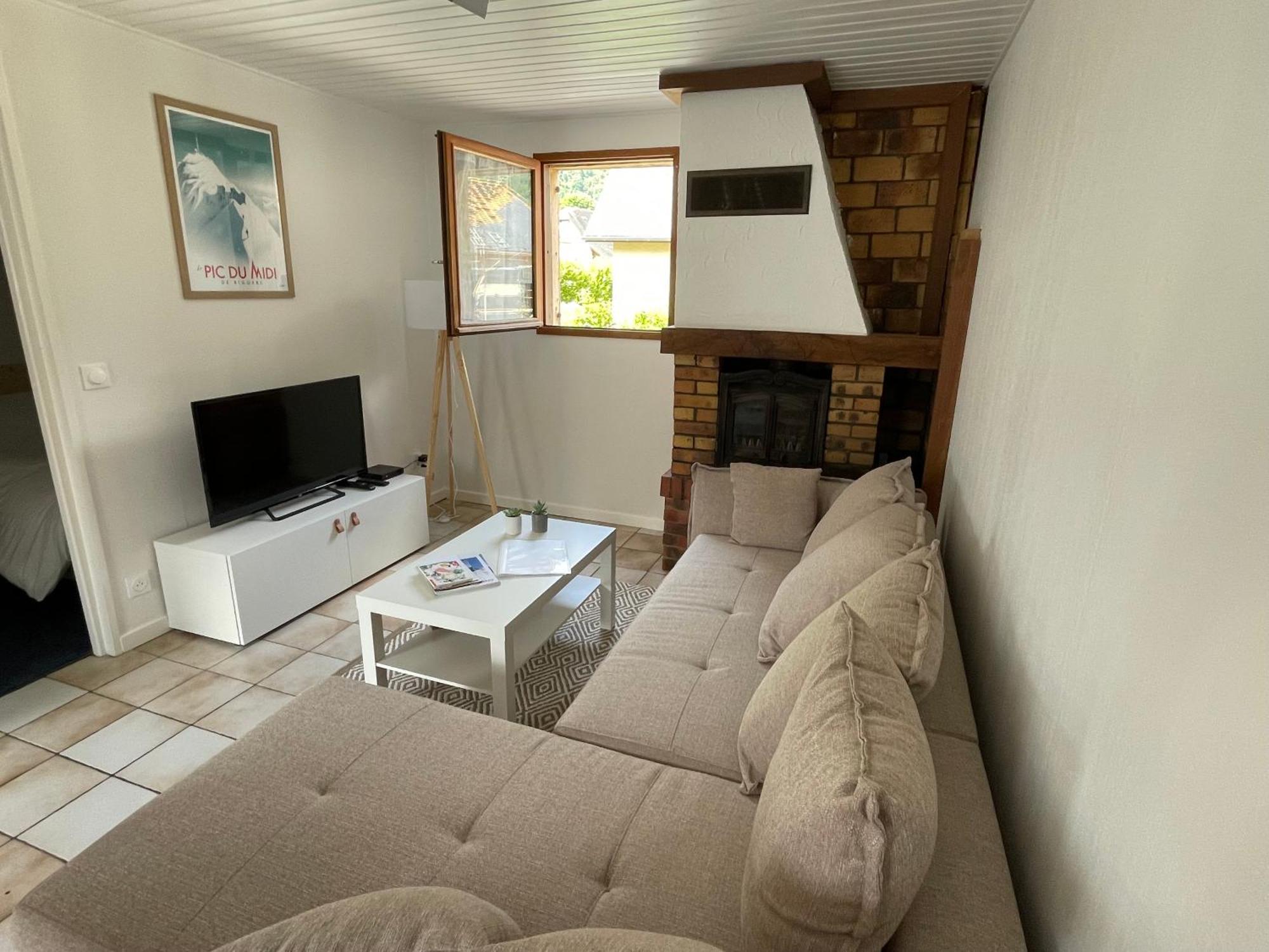 Appartement Cocoon Avec Jardin Et Vue Montagne Laruns Buitenkant foto