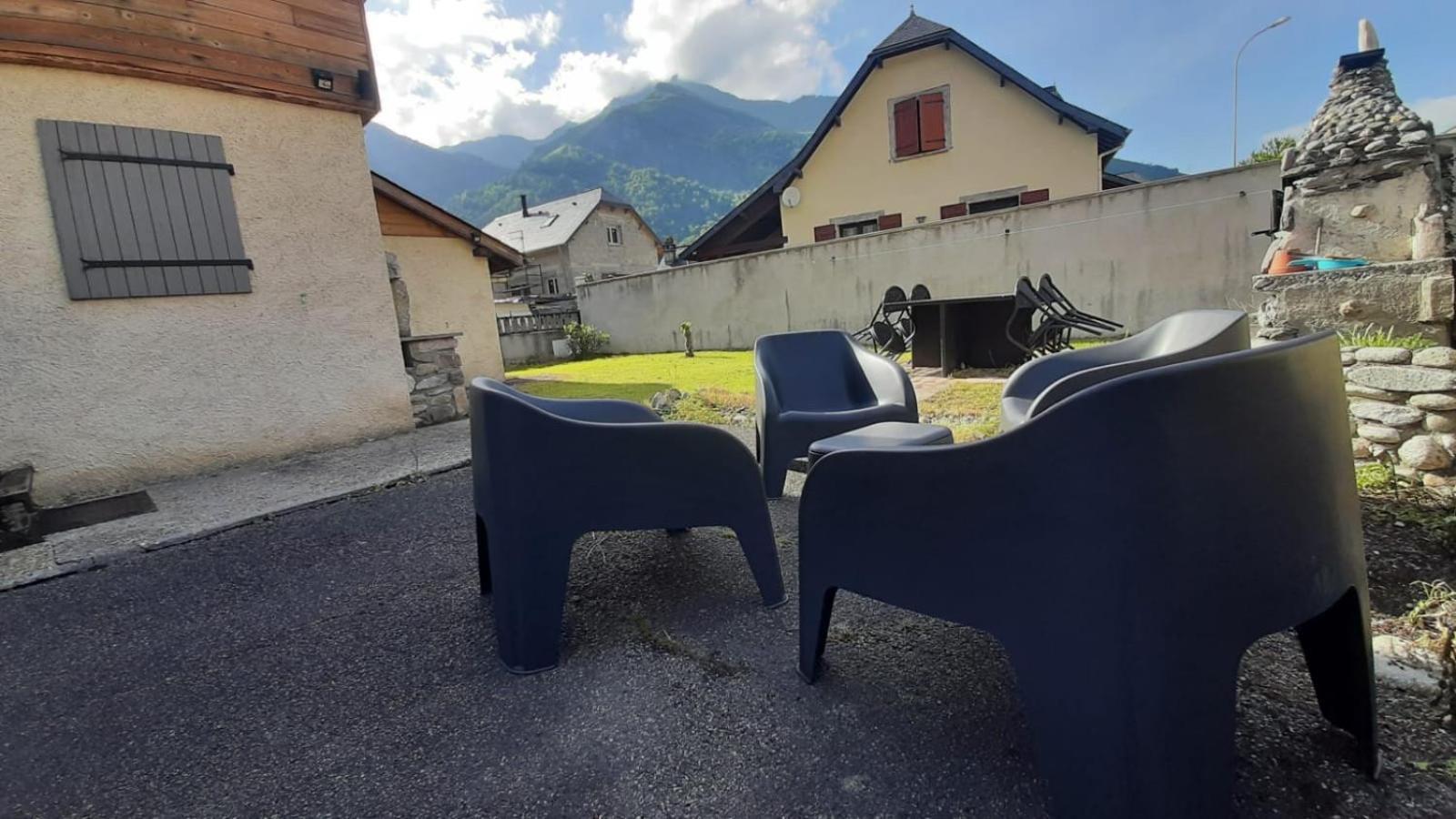 Appartement Cocoon Avec Jardin Et Vue Montagne Laruns Buitenkant foto